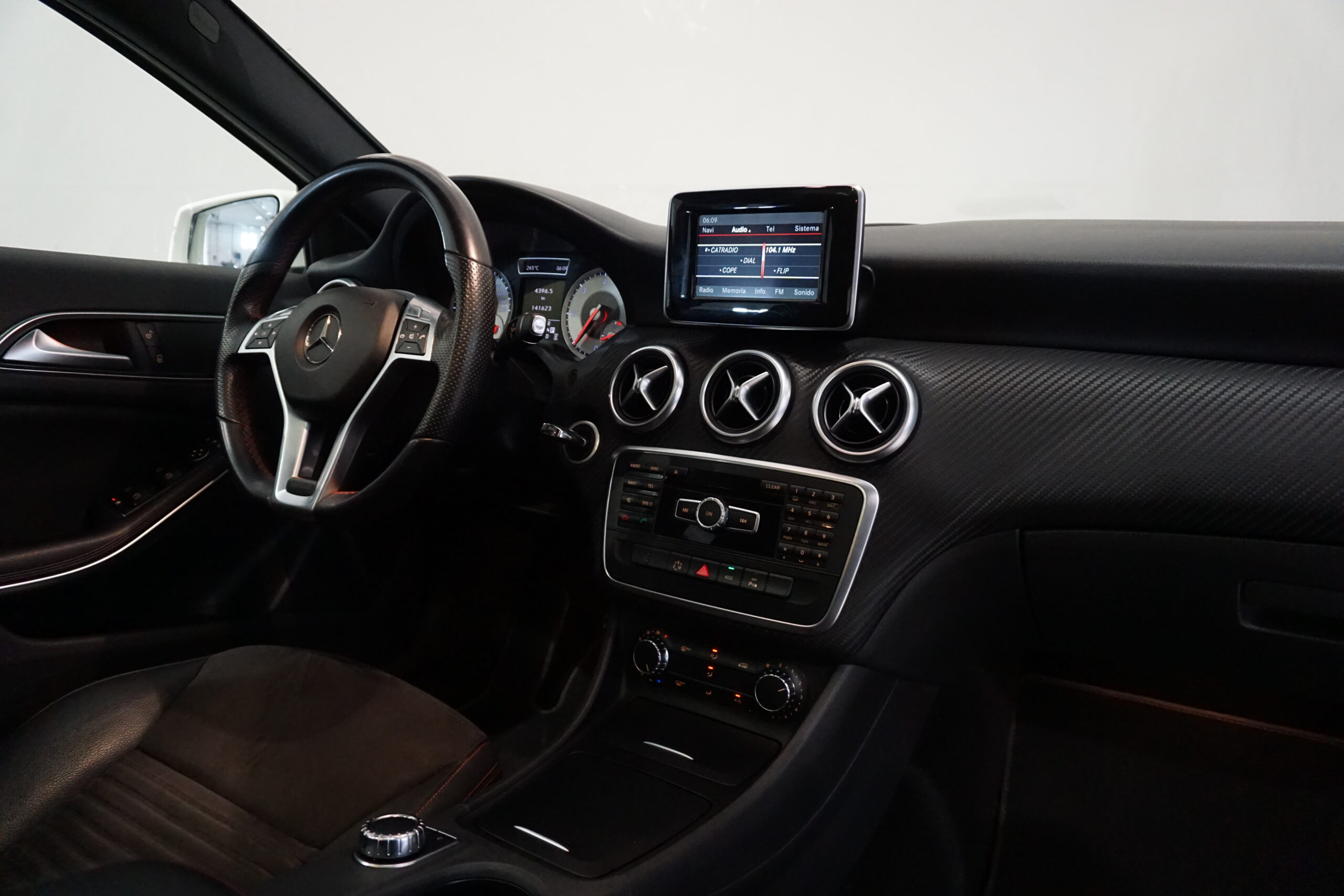 Mercedes-Benz A200d 2.2D 136CV AMG-Line