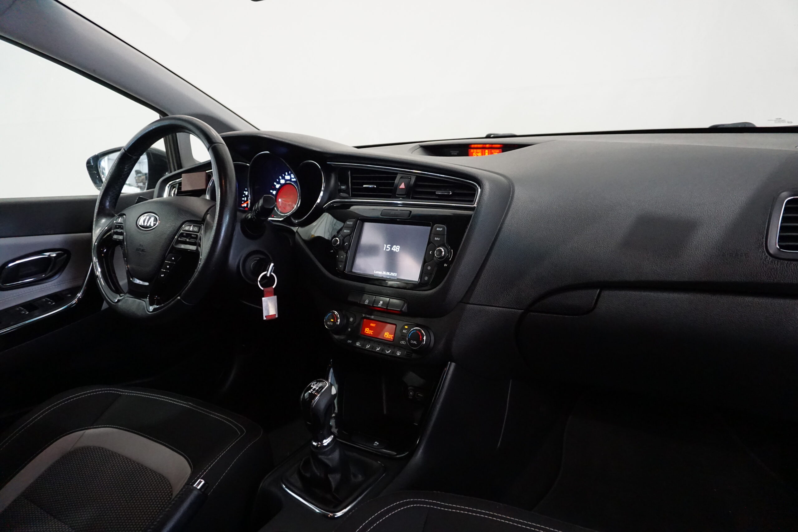 Kia Ceed 1.6CRDi 136CV Tech